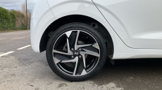 Hyundai i10 1.0 MPi Premium 5dr Petrol Hatchback